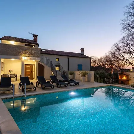 Apartment Dolce Vita With 2 Swimming Pools