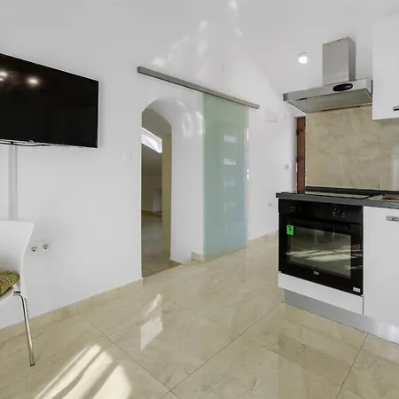 Dolce Vita With 2 Swimming Pools Apartman *
