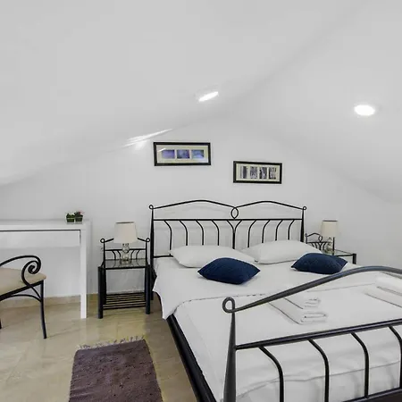 Dolce Vita With 2 Swimming Pools Apartman Porec