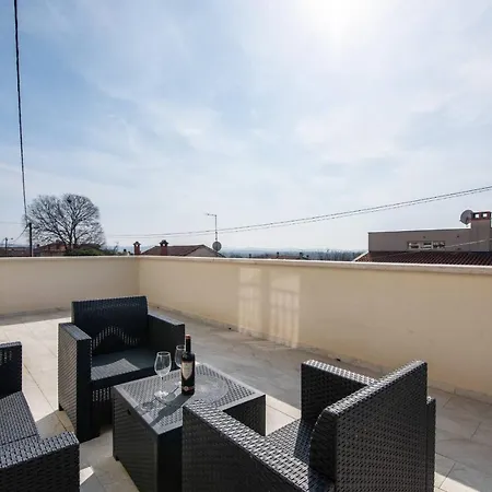 Apartman Dolce Vita With 2 Swimming Pools *