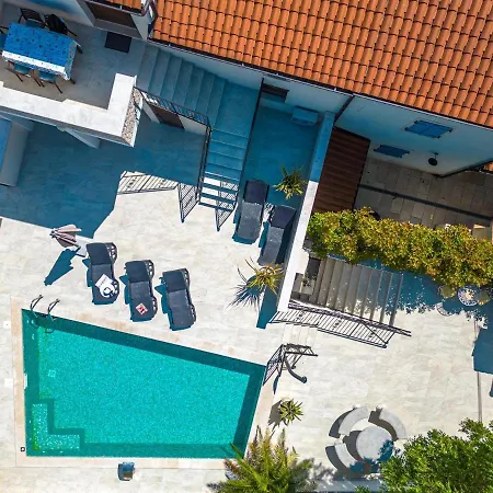 Dolce Vita With 2 Swimming Pools Apartman