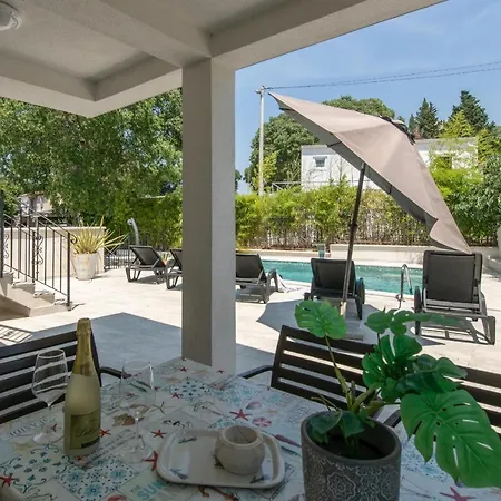 Dolce Vita With 2 Swimming Pools Apartment Porec